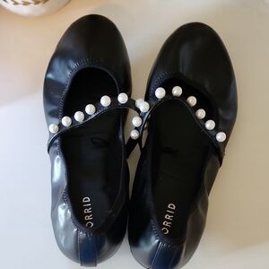 Torrid Black Flats with Pearl Accents NWOT 12WW